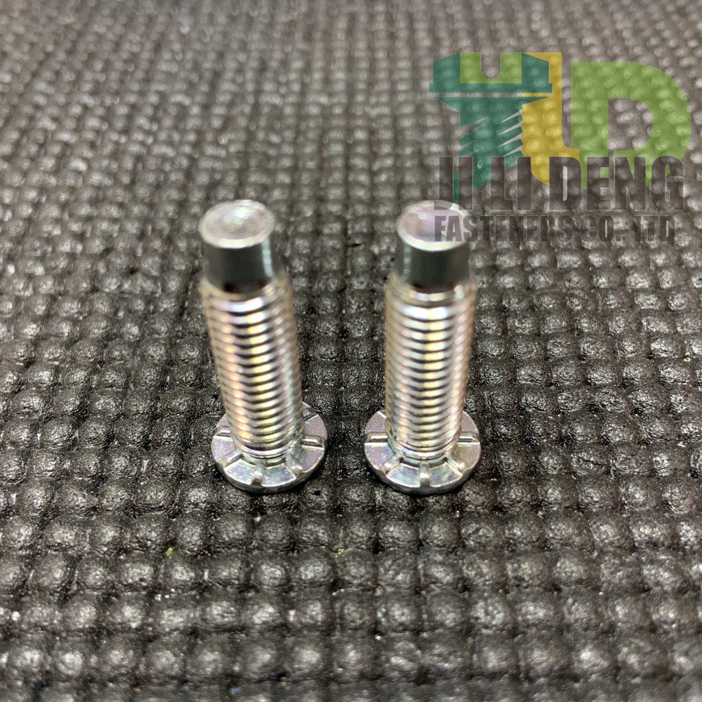 Clinch Stud